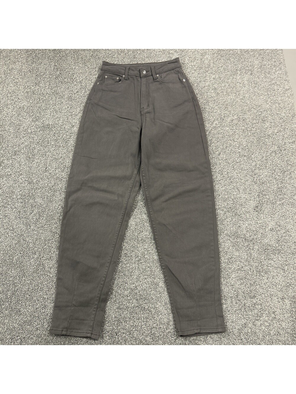 H&M Divided Gray Boyfriend  Jeans Size US 2